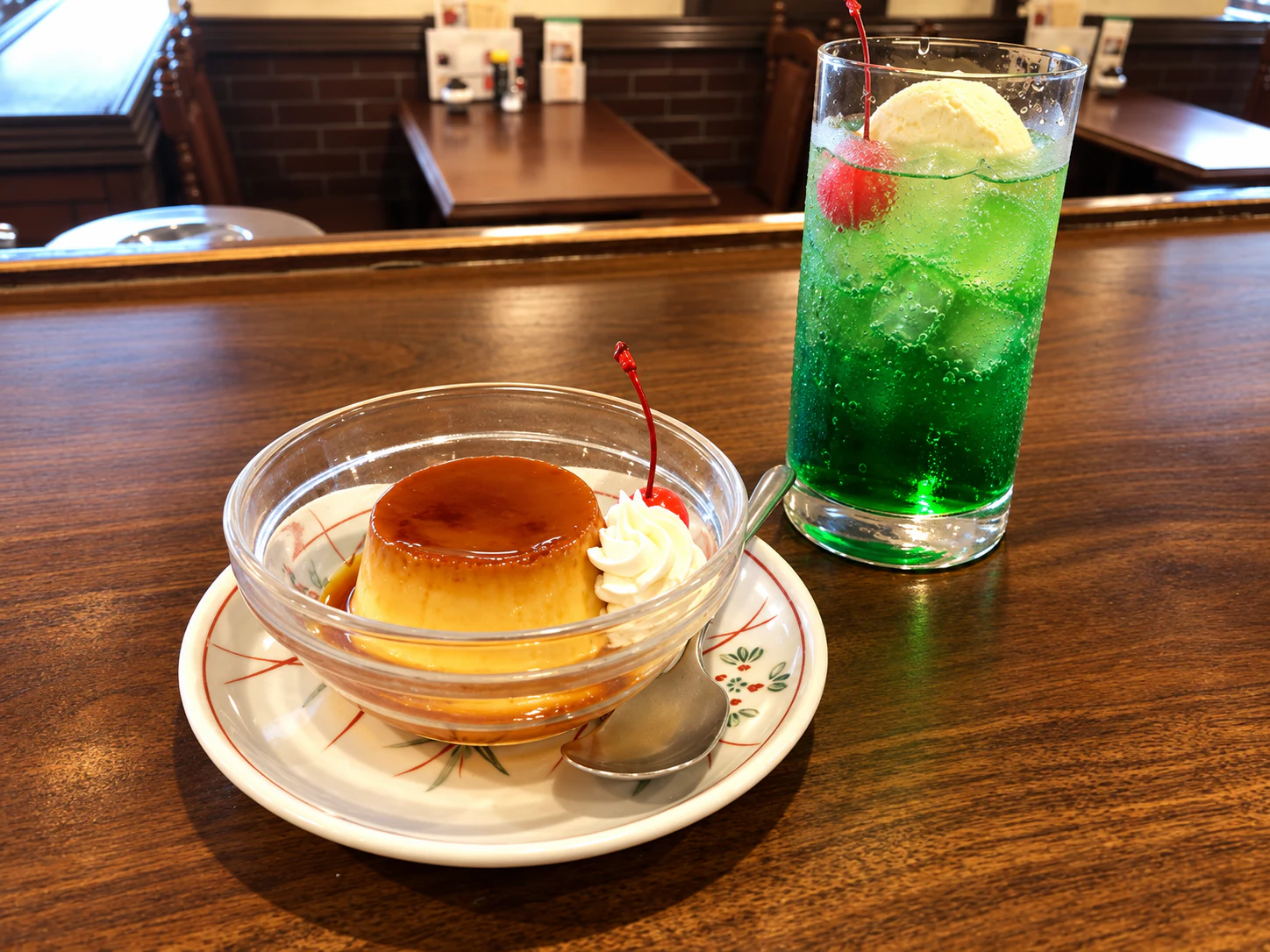 プリンとクリームソーダ